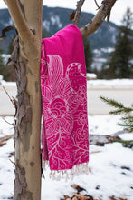 Load image into Gallery viewer, Floral Turkish Towel