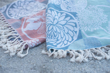 Load image into Gallery viewer, Botanical Garden Towel (NEW!)