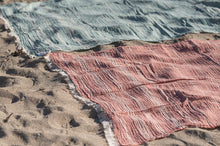 Load image into Gallery viewer, Quinn Stripe Turkish Towel
