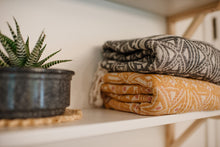 Load image into Gallery viewer, Jovi Turkish Towel