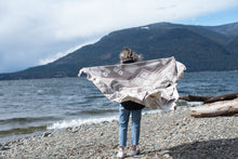 Load image into Gallery viewer, Folk Turkish Blanket