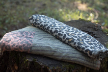 Load image into Gallery viewer, Diamond Leopard Towel (NEW!)
